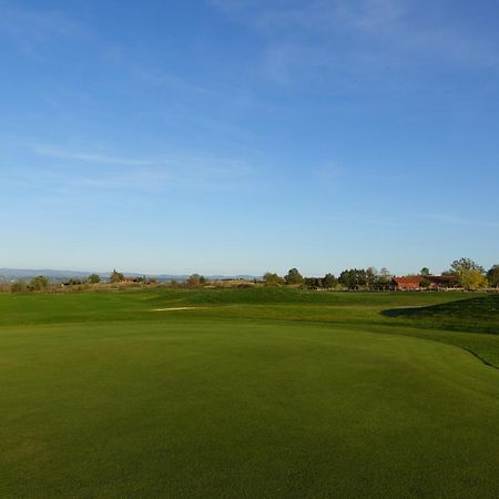 Chateau De Champlong Table Hotel **** Golf & Spa Villerest  외부 사진