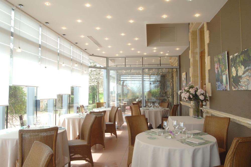 Chateau De Champlong Table Hotel **** Golf & Spa Villerest  외부 사진