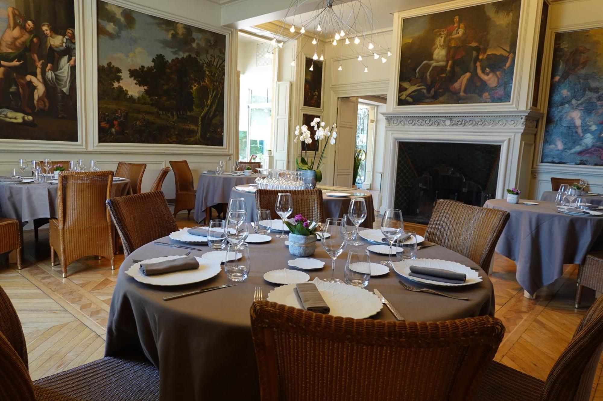 Chateau De Champlong Table Hotel **** Golf & Spa Villerest  외부 사진