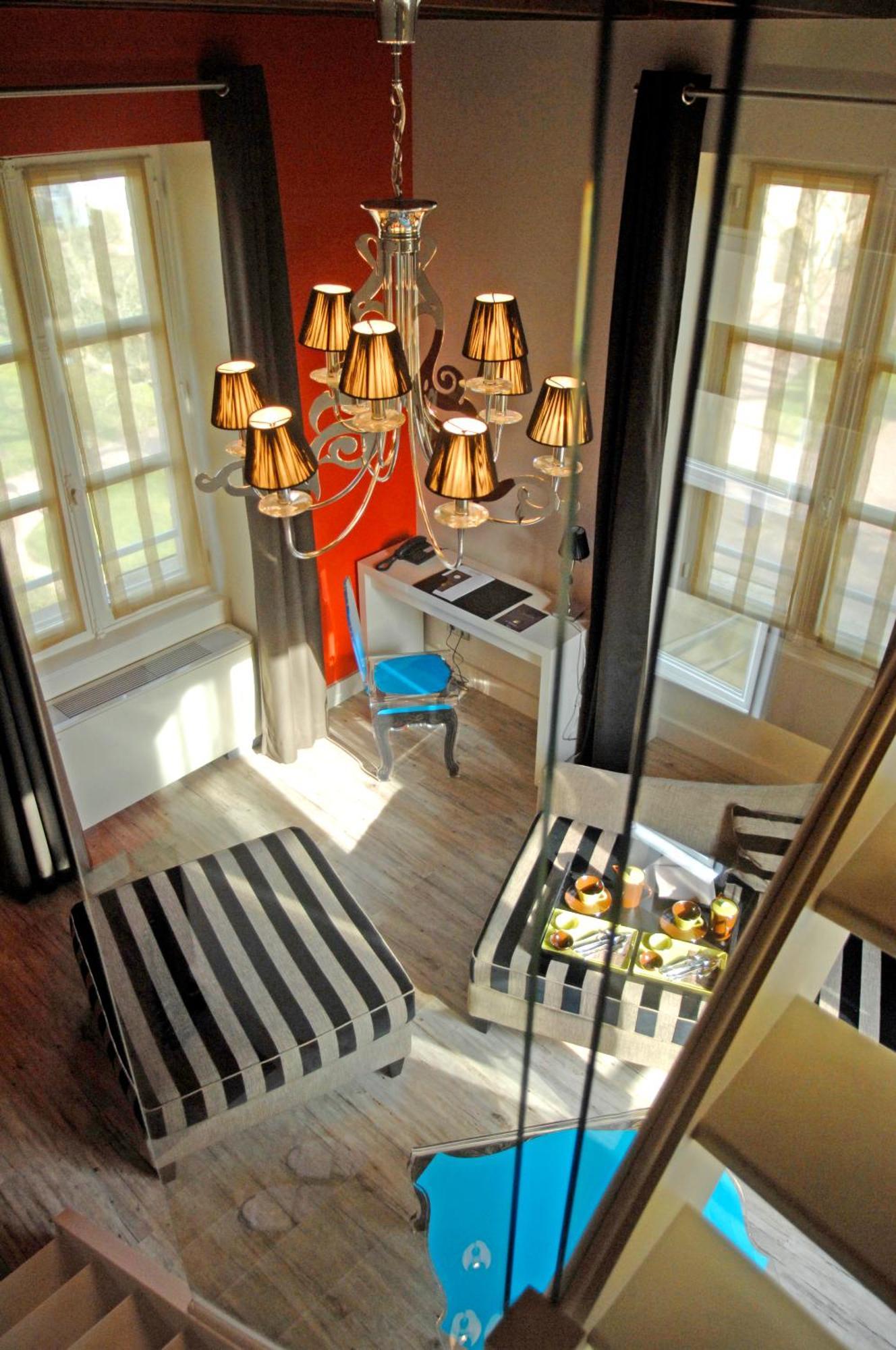 Chateau De Champlong Table Hotel **** Golf & Spa Villerest  외부 사진