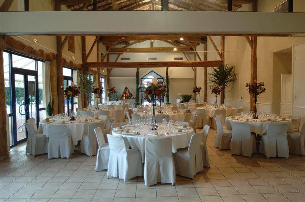 Chateau De Champlong Table Hotel **** Golf & Spa Villerest  외부 사진