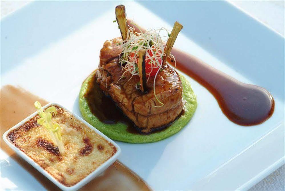 Chateau De Champlong Table Hotel **** Golf & Spa Villerest  외부 사진